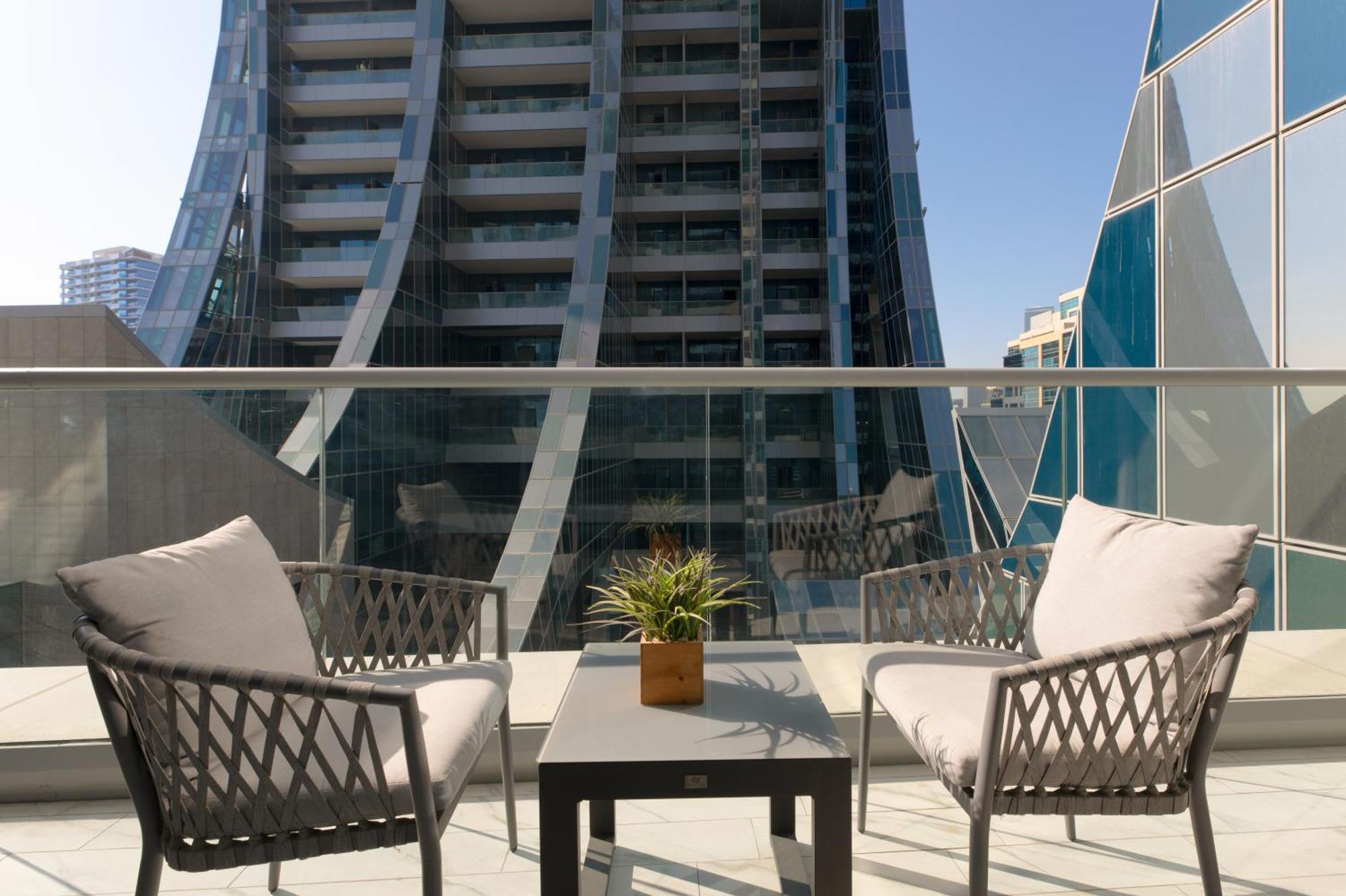Simply Comfort In J One Tower Dubai Eksteriør bilde